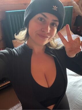 LIKE TO BE NOTIFIED WHEN I GO LIVE!!!